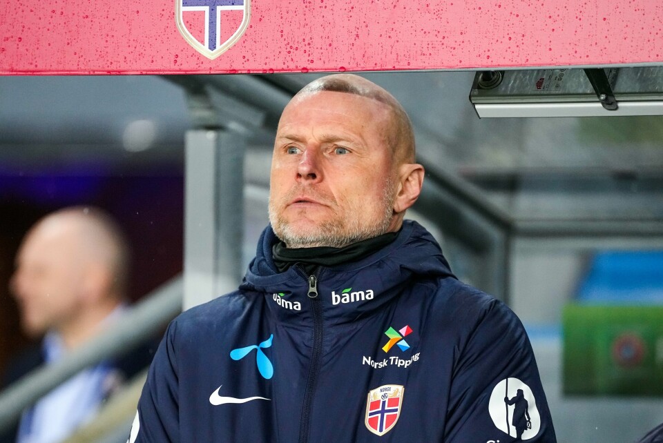 Ståle Solbakken medgir at sene baklengsmål er blitt et traume for landslaget, men han tar sine midtstoppere i forsvar og peker på at de har tatt store steg. Foto: Beate Oma Dahle / NTB Ståle Solbakken medgir at sene baklengsmål er blitt et traume for landslaget, men han tar sine midtstoppere i forsvar og peker på at de har tatt store steg. Foto: Beate Oma Dahle / NTB