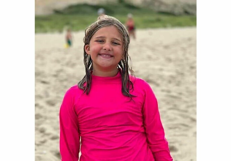 Charlotte Sena (9) forsvant da hun var ute og syklet i en park der hun og familien var på sykkeltur. Etter er storstilt leteaksjon og politiinnsats ble hun funnet inne i et skap hjemme hos en mann. Charlotte Sena (9) forsvant da hun var ute og syklet i en park der hun og familien var på sykkeltur. Etter er storstilt leteaksjon og politiinnsats ble hun funnet inne i et skap hjemme hos en mann.