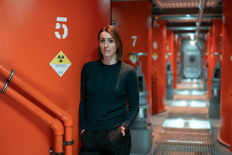 Etterforsker Amy Silva (Suranne Jones) måtte ned i en atomubåt på tokt, isolert fra omverden, for å etterforske en drapssak om bord. Sesong to foregår på land, med en detektivduo på oppdrag blant britiske militære - på en hemmelig flybase. Etterforsker Amy Silva måtte ned i en atomubåt på tokt, isolert fra omverden, for å etterforske en drapssak om bord. Sesong to foregår oppe på land, men det betyr ikke at Silva ikke må være årvåken på vakt - «vigil» på jobben.