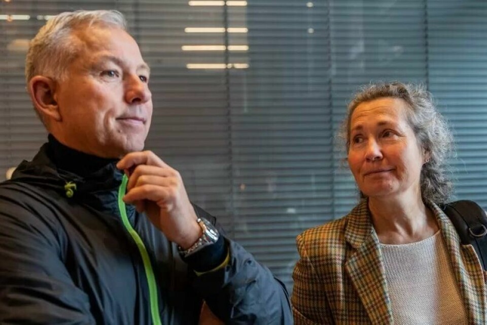 Kokkene Jarle Quist og Vendela Fremstad trodde de var på vei mot fast jobb i Equinor, men fikk nedslående nyheter. Nå går de og 29 andre til søksmål mot oljeselskapet. Kokkene Jarle Quist og Vendela Fremstad trodde de var på vei mot fast jobb i Equinor, men fikk nedslående nyheter. Nå går de og 29 andre til søksmål mot oljeselskapet.Foto: Jonas Fagereng Jacobsen/FriFagbevegelse