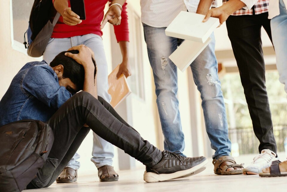 Mener juristene at elevene skal være likestilt i makt også i arbeidet med å bekjempe mobbing blant elever, spør Jan Jørgen Skartveit. (Illustrasjonsfoto) Mobbing, skole