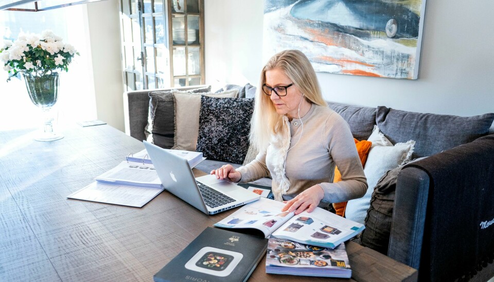 Foto: Gorm Kallestad / NTB Bildet viser en dame som jobber på hjemmekontor.