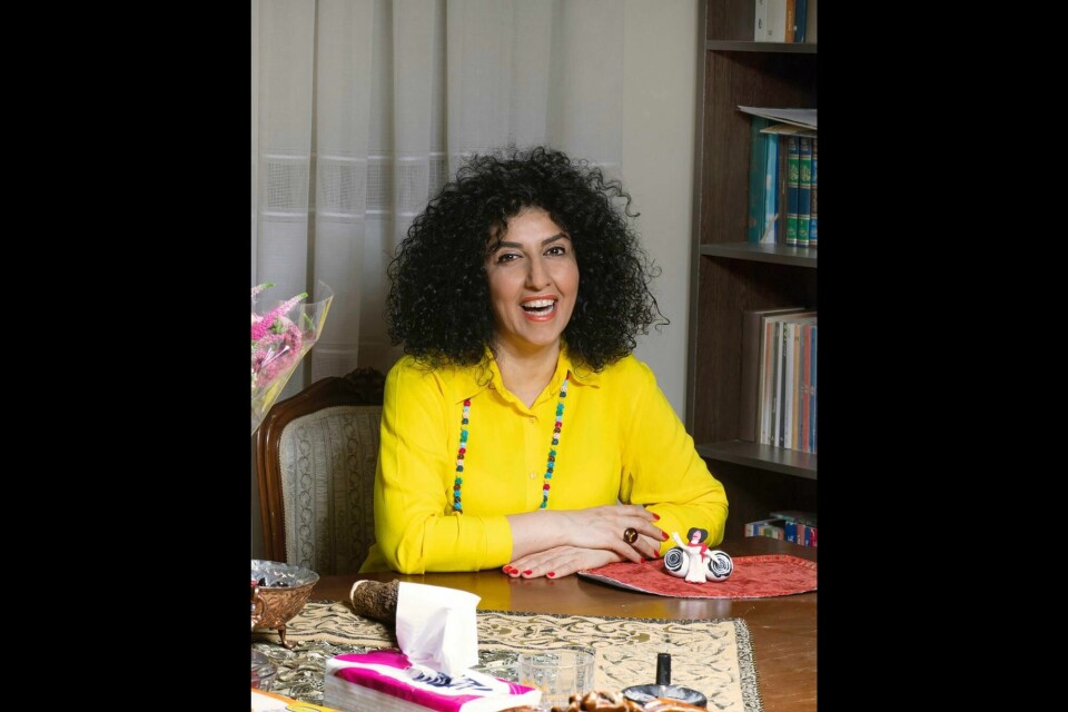 Narges Mohammadi fotografert i Teheran i 2021 før hun på ny ble fengslet i hjemlandet. Den iranske aktivisten får Nobels fredspris for blant anet sin kamp for kvinners rettigheter og demokrati. Narges Mohammadi fotografert i Teheran i 2021 før hun på ny ble fengslet i hjemlandet. Den iranske aktivisten får Nobels fredspris for blant anet sin kamp for kvinners rettigheter og demokrati.