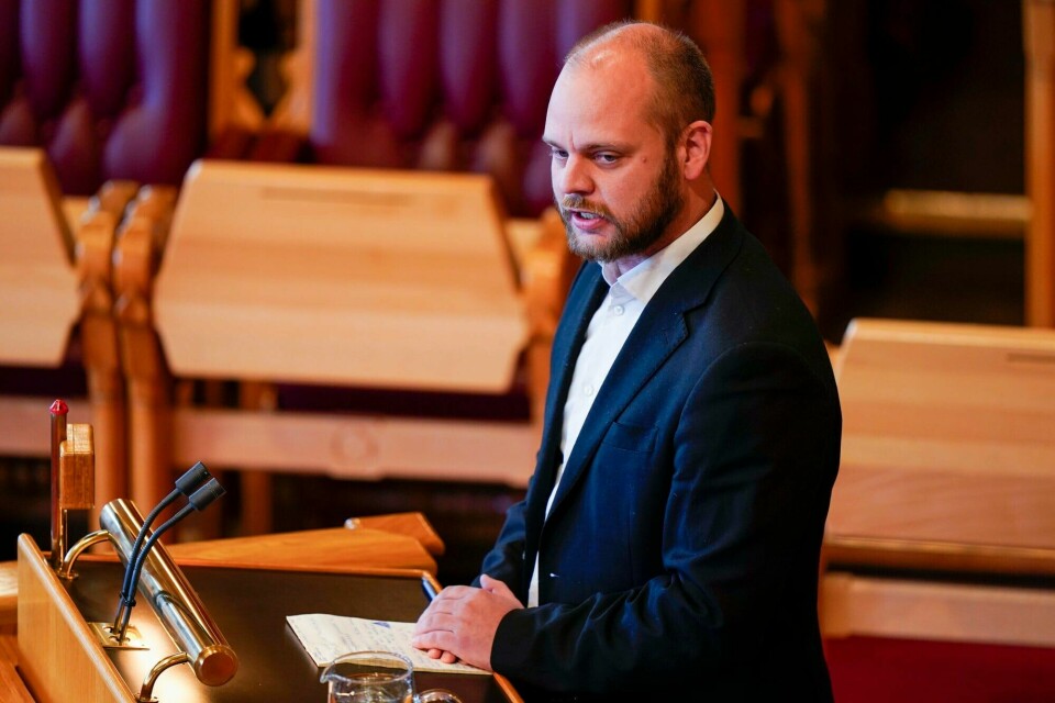 Mimir Kristjansson, stortingsrepresentant for Rødt, stiller seg uforstående til forslaget fra regjeringen. Mímir Kristjánsson