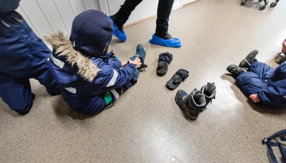 Barnehageprisen går ned i 2024-budsjettet. Illustrasjonsfoto. Bemanninga er for låg, og arbeidspresset for høgt, meiner barnehagelærarane. Foto: Gorm Kallestad / NTB/ NPK