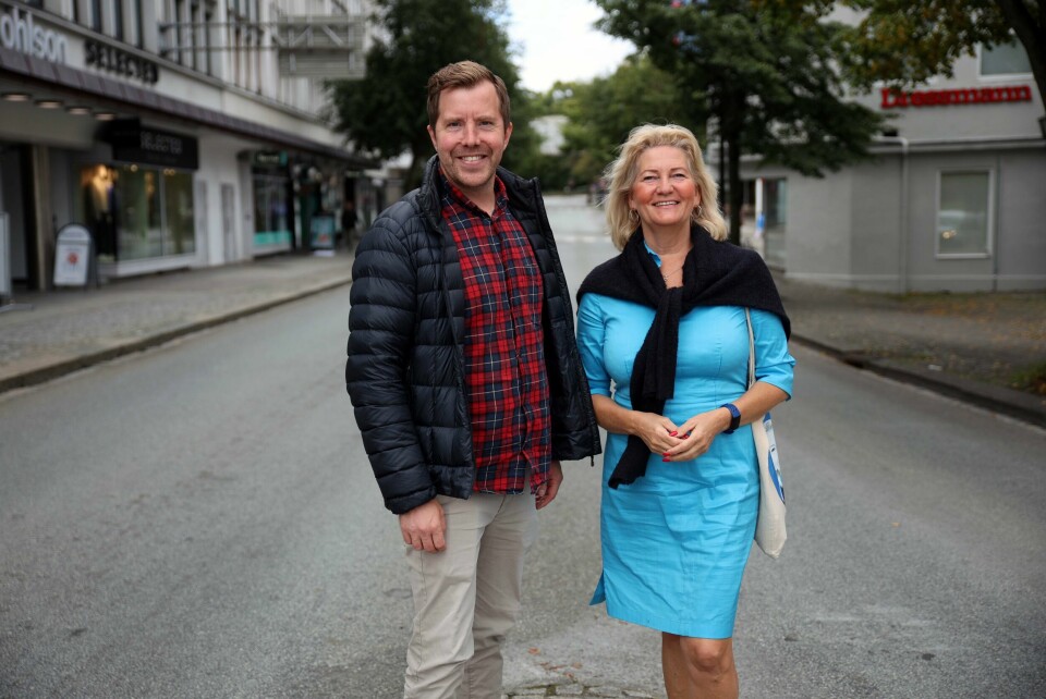 – Det påtroppende høyreside-styret har satt kutt i eiendomsskatten som sin viktigste sak, og det må de som mottar universelle velferdsordninger betale prisen for, skriver Eirik Faret Sakariassen (SV). Høyres nye gruppeleder Tormod Wilson Losnedal og påtroppende ordfører Sissen Knutsen Hegdal har tatt til orde for å behovsprøve en del ordninger. Sissel Knutsen Hegdal gruppeleder Stavanger Høyre ordførerkandidat sammen med andrekandidat på Høyres valgliste, Tormod Wilson Losnedal