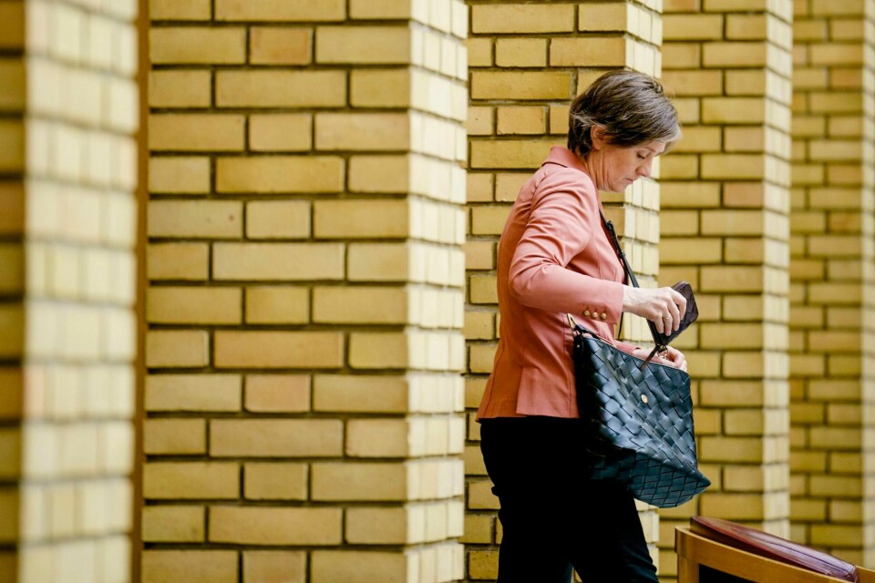 Barne- og familieminister Kjersti Toppe (Sp) vil skjerpe regelverket om søndagsåpne butikker. Barne- og familieminister Kjersti Toppe (Sp) vil skjerpe regelverket om søndagsåpne butikker.