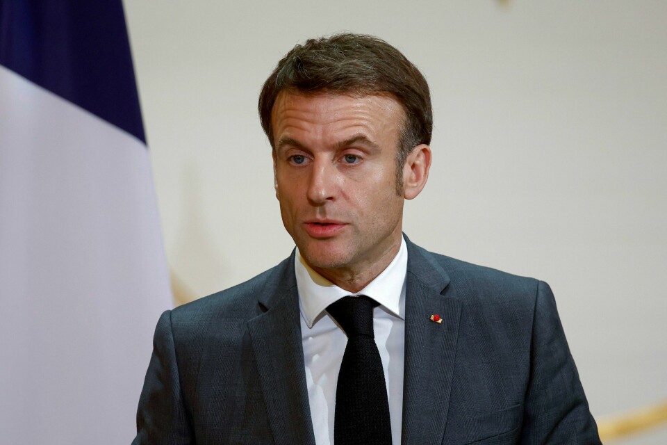 Russland bør ikke se Moskva-angrepet i sammenheng med Ukraina-krigen, advarer Emmanuel Macron. Russland bør ikke se Moskva-angrepet i sammenheng med Ukraina-krigen, advarer Emmanuel Macron. Foto: Yoan Valat / AP / NTB