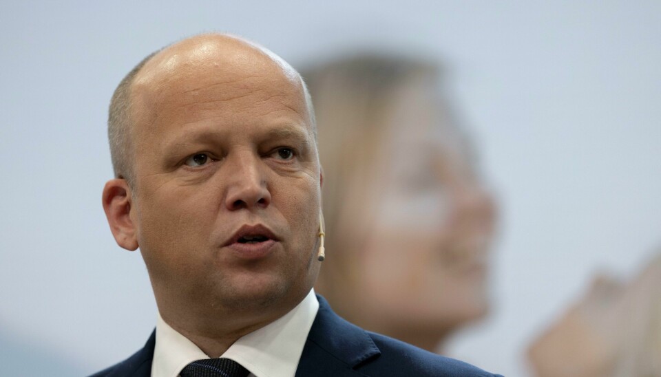 Da finansminister Trygve Slagsvold Vedum (Sp) la fram regjeringens forslag til statsbudsjett, var det uten økning eller prisjustering i fire av seks satser i grunnstønaden for syns- og funsjonshemmede. Da finansminister Trygve Slagsvold Vedum (Sp) la fram regjeringens forslag til statsbudsjett, var uten økning eller prisjustering i fire av seks satser i grunnstønaden for syns- og funsjonshemmede. Foto: Hanna Johre / NTB