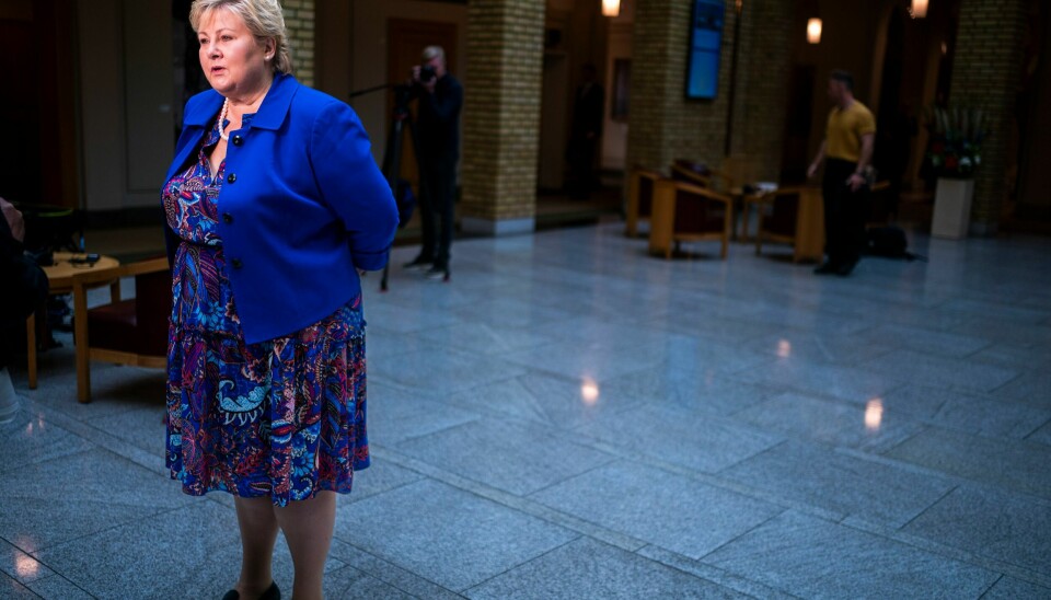 Høyres partileder Erna Solberg må møte til høring i kontrollkomiteen. Høyres partileder Erna Solberg fotografert i forbindelse med trontaledebatten på Stortinget onsdag. Foto: Terje Pedersen / NTB