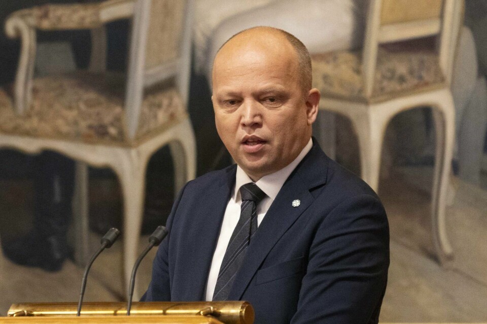 Finansminister Trygve Slagsvold Vedum (Sp) er bekymret over at sykefraværet øker. Vedum legger fram StatsbudsjettetOslo 20231006. Finansminister Trygve Slagsvold Vedum (Sp) legger fram Statsbudsjettet på Stortinget, fredag 6. oktober. Foto: Hanna Johre / NTB