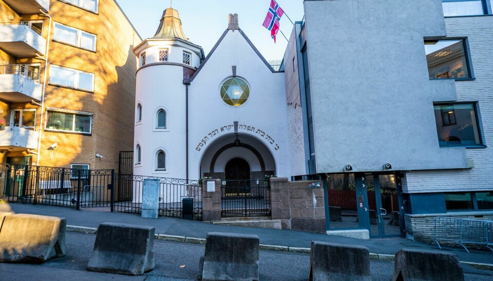 Sikkerheten er trappet opp rundt synagogen i Oslo. Sikkerheten er trappet opp rundt synagogen i Oslo. Foto: Håkon Mosvold Larsen / NTB