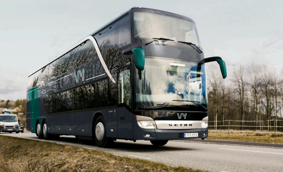 I tillegg til seks til åtte daglige avganger med tog, vil Vy ha ti til 14 daglige avganger med buss hver vei mellom Oslo og Göteborg fra 10. desember. I tillegg til seks til åtte daglige avganger med tog, vil Vy ha ti til 14 daglige avganger med buss hver vei mellom Oslo og Göteborg fra 10. desember.