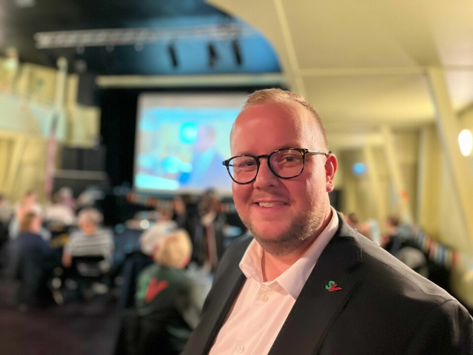 Eirik Faret Sakariassen hevder feilaktig at høyresidens velferdspolitikk er unorsk, skriver Hard Olav Bastiansen. Stavanger SVs listetopp Eirik Faret Sakariassen på partiets valgvake på Folken.