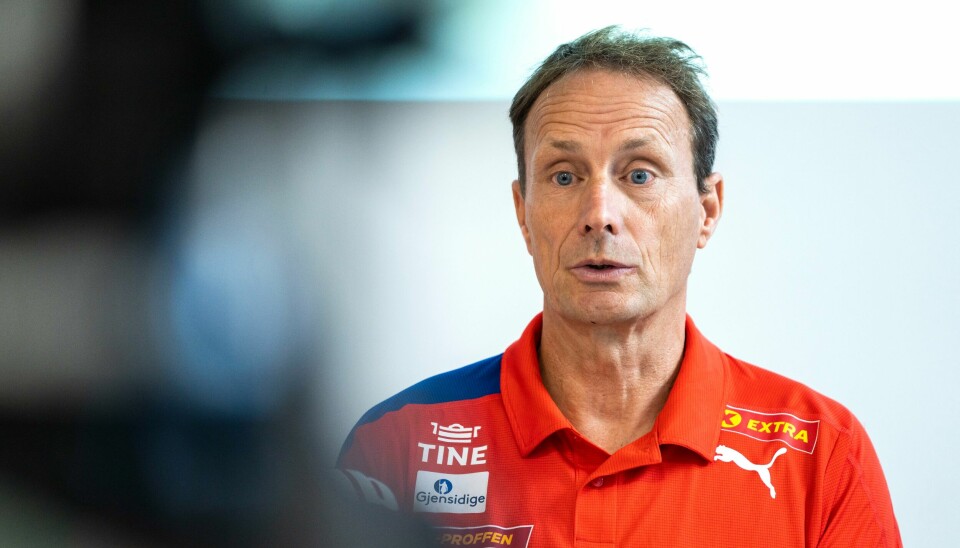 Sportssjef Erlend Slokvik under presentasjonen av seniorlandslaget for 2023. Sportssjef Erlend Slokvik avviser ikke langrennsjobben. Foto: Gorm Kallestad / NTB