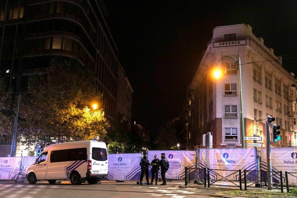 To svensker ble skutt og drept i Brussel mandag. To svensker ble skutt og drept i Brussel mandag.