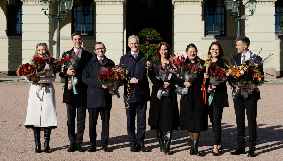 Jonas Gahr Støre presenterer de nye statsrådene etter ekstraordinært statsråd på Slottet. Statsminister Jonas Gahr Støre (Ap) presenterte måndag sitt nye regjeringslag etter ekstraordinært statsråd på Slottet.Foto: Gorm Kallestad / NTB / NPK