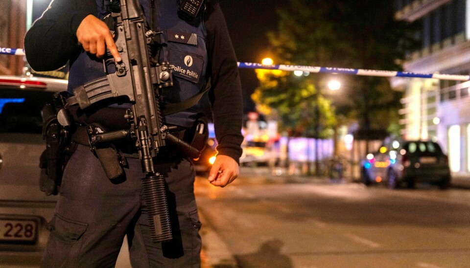En gjerningsmann skjøt og drepte minst to personer i Brussel mandag kveld En gjerningsmann skjøt og drepte minst to personer i Brussel mandag kveld. Foto: Nicolas Landemard / AP / NTB