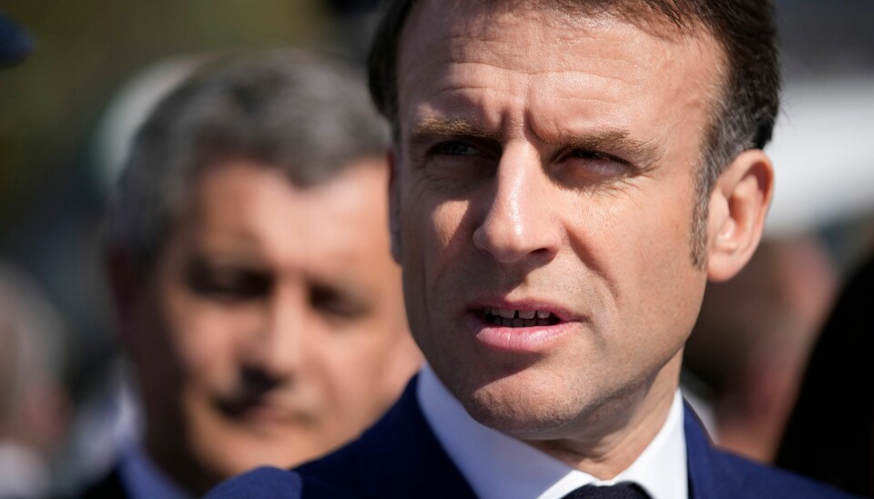 Frankrikes president Emmanuel Macron. Macron gikk på et sviende nederlag i saken, og regjeringen varsler at siste ord ikke er sagt. Foto: Christophe Ena / AP / NTB