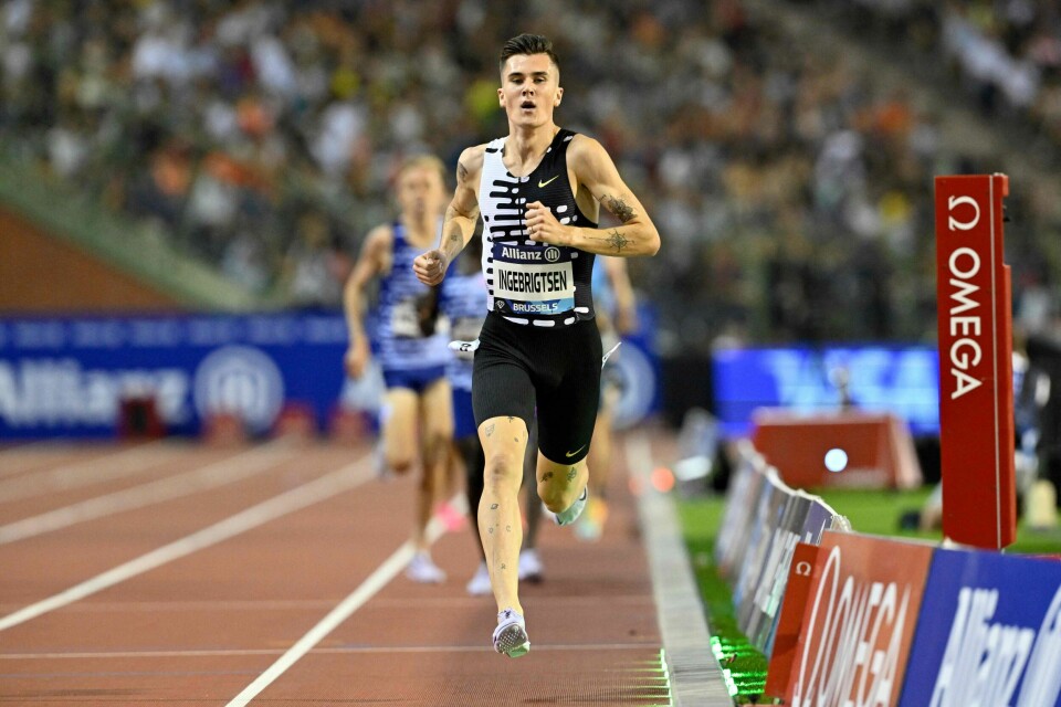Jakob Ingebrigtsen fra Sandnes løper stadig inn til nye rekorder Jakob Ingebrigtsen satte europeisk rekord på en engelsk mil lørdag kveld. Bildet er fra et tidligere løp.