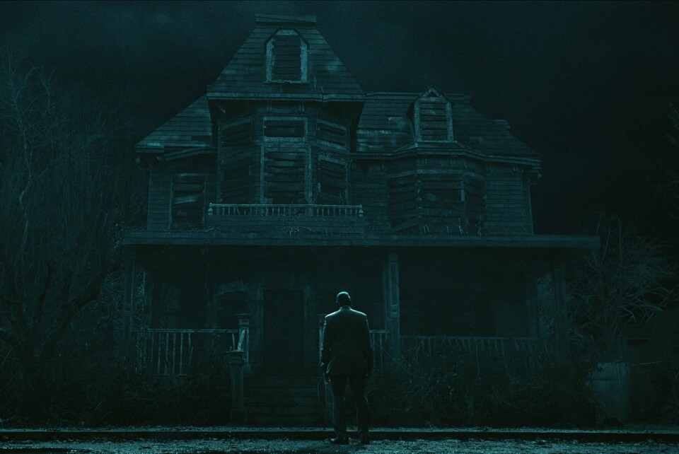 Ny horror på Netflix i tide til halloween: «The Fall of the House of Usher», Mike Flanagans serie basert på en Edgar Allen Poe-historie. Ny horror på Netflix i tide til halloween: «The Fall of the House of Usher», Mike Flanagans serie basert på en Edgar Allen Poe-historie.