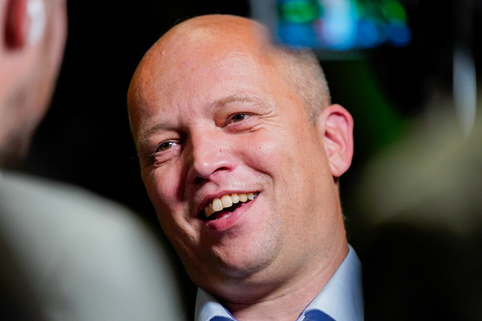 Finansminister Trygve Slagsvold Vedum Trygve Slagsvold Vedum (Sp) og regjeringen skal dekke krav fra yrkesskadde ofre for Alpha Insurance-konkursen. Foto: Lise Åserud / NTB