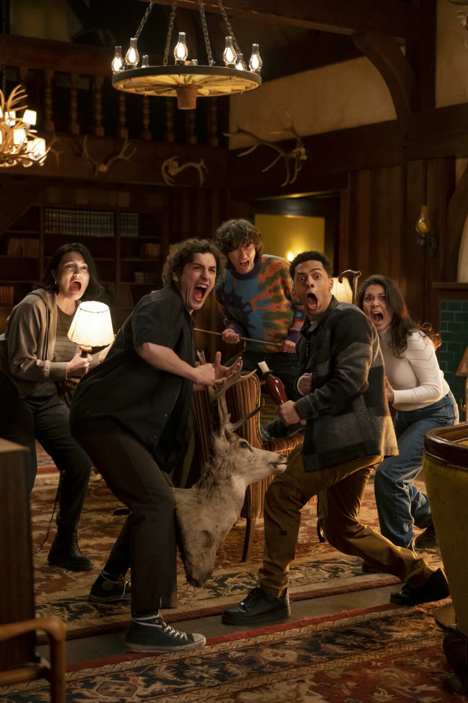 Ikke så tøffe likevel, ungdommene i «Goosebumps», den helt nye Halloween-vennlige serien for tweens fra Disney+. Ikke så tøffe likevel, ungdommene i «Goosebumps», den helt nye Halloween-vennlige serien for tweens fra Disney+.