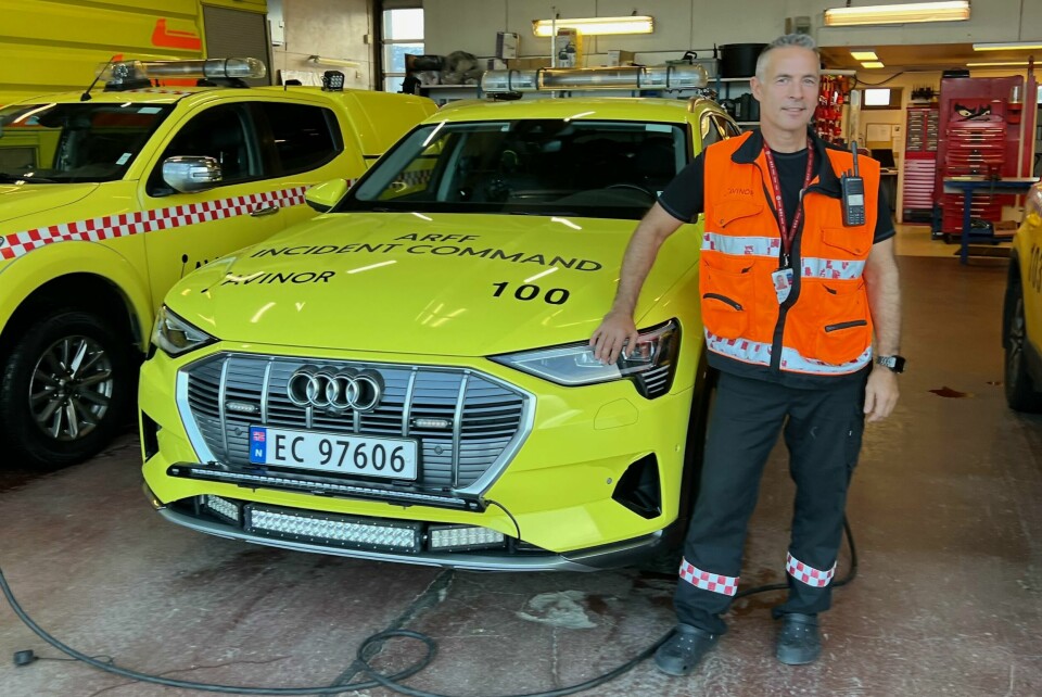 Gøran Røk Karlsen, utrykningsleder og tillitsvalgt på Harstad-Narvik lufthavn i Evenes, forteller at manglende trening gjør at de ikke lenger får gjort jobben som forventes av dem. Gøran Røk Karlsen, utrykningsleder og tillitsvalgt på Harstad-Narvik lufthavn i Evenes, forteller at manglende trening gjør at de ikke lenger får gjort jobben som forventes av dem.