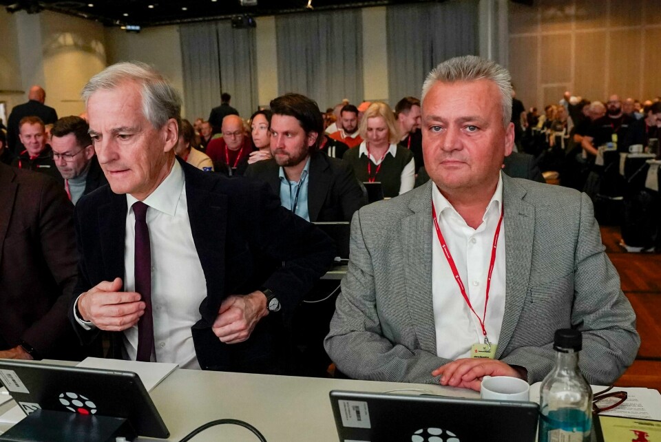 Fellesforbundets leder Jørn Eggum sier de vil slå ned på stemmepress under landsmøtet. Statsminister Jonas Gahr Støre (til venstre) og leder i Fellesforbundet Jørn Eggum under landsmøtet til Fellesforbundet. Støre forsikret forsamlingen om at han vil holde løftet om å bidra til en AFP-ordsning som står seg også for framtida. Foto: Lise Åserud / NTB