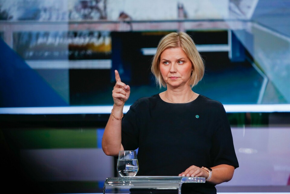 Venstre-leder Guri Melby mener KrF og Frp gir etter for Hamas' ønsker når de tar til orde for å kutte i bistanden til palestinske områder. Venstre-leder Guri Melby mener KrF og Frp gir etter for Hamas' ønsker når de tar til orde for å kutte i bistanden til palestinske områder. Foto: Tuva Åserud / NTB