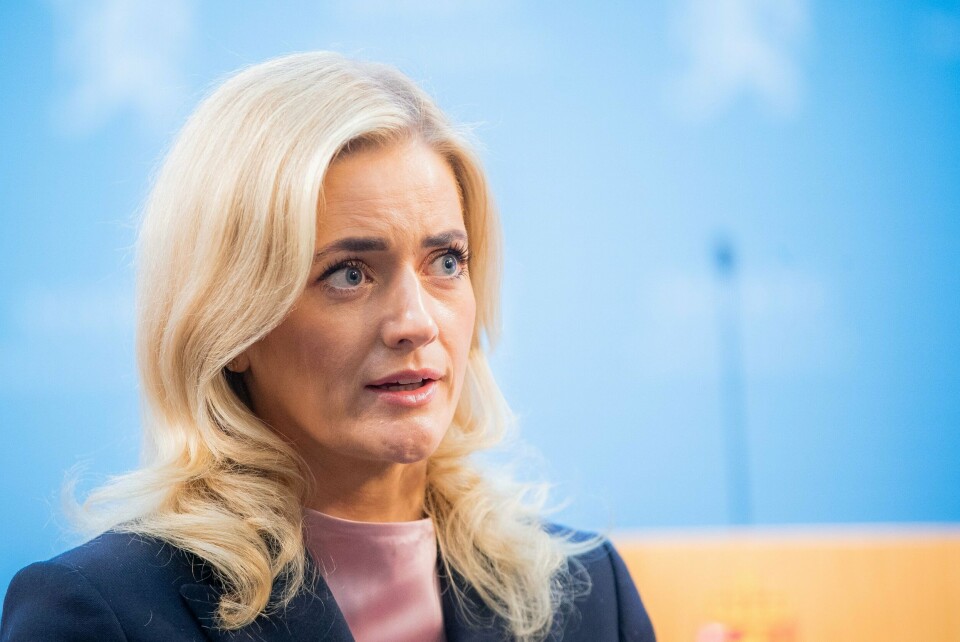 Justis- og beredskapsminister Emilie Enger Mehl (Sp) avviser blankt at det er aktuelt å la Oslo være en prøvekanin for avkriminalisering av narkotika gjennom en lokal rusreform. Ønsket om omkamp ble løftet at Oslos nye byråd for arbeid, integrering og sosiale tjenester Julianne Ferskaug (V). Justis- og beredskapsminister Emilie Enger Mehl (Sp) reagerer etter eksplosjonen i Drøbak natt til tirsdag. Foto: Emilie Holtet / NTB