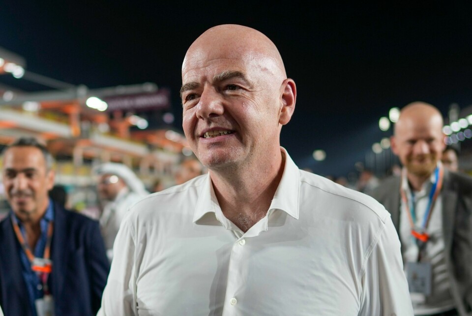 Fotball-VM i 2034 kan bli spilt på vinteren. Fifa-president Gianni Infantino har rykket ut med støtte til Luis Diaz i sosiale medier. Foto: Darko Bandic / AP / NTB