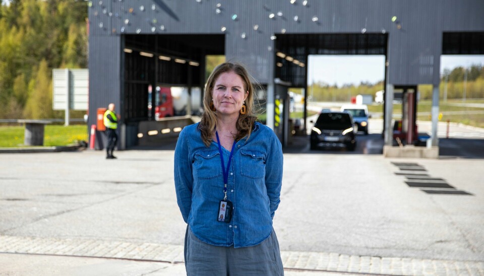 Det verste som kan skje er at Tolletaten bygges ned, samtidig som at kriminaliteten går opp, mener Karin Tanderø Schaug, forbundsleder i Norsk Tollerforbund. Det er nettopp det som har skjedd de siste årene, ifølge etaten selv. Karin Tanderø Schaug, leder i Norsk Tollerforbund, er bekymret for Norges muligheter til å stanse ulovlige varer på grensa.
