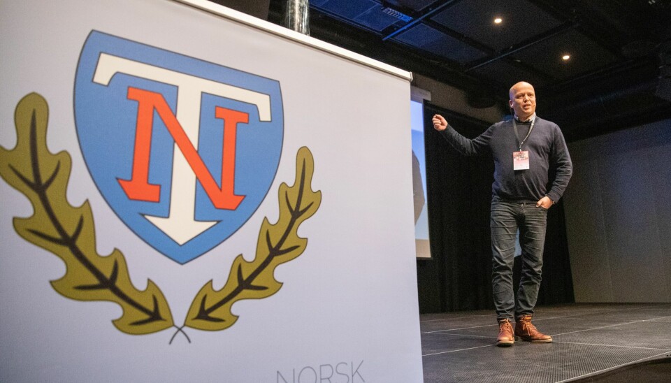 Finansminister Trygve Slagsvold Vedum (Sp) la opp til en økning på ni prosent i Tolletatens budsjett for 2024. Det er forsvinnende lite, mener Norsk Tollerforbund. Finansminister Trygve Slagsvold Vedum (Sp) var blant deltakerne på beredskapskonferansen til Norsk Tollerforbund på Gardermoen.