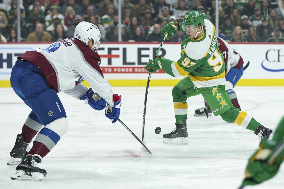 Kirill Kaprizov og Minnesota Wild tapte nattens kamp mot Colorado Avalanche. Foto: Matt Krohn / AP / NTB