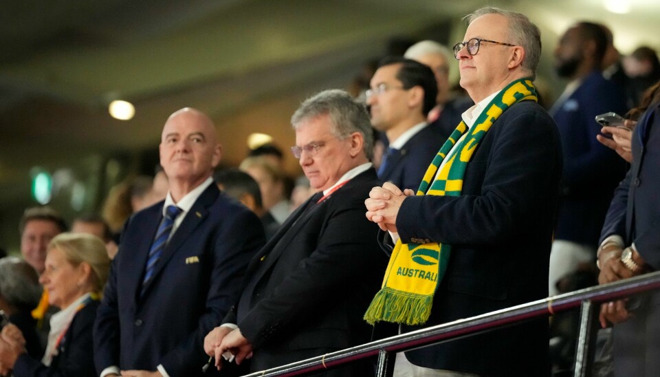 Australias statsminister Anthony Albanese (t.h.) sammen med Fifa-president Gianni Infantino under VM-semifinalen mellom Australia og England i Sydney i august. Australias statsminister Anthony Albanese (t.h.) sammen med Fifa-president Gianni Infantino under VM-semifinalen mellom Australia og England i Sydney i august. Foto: Mark Baker / AP / NTB