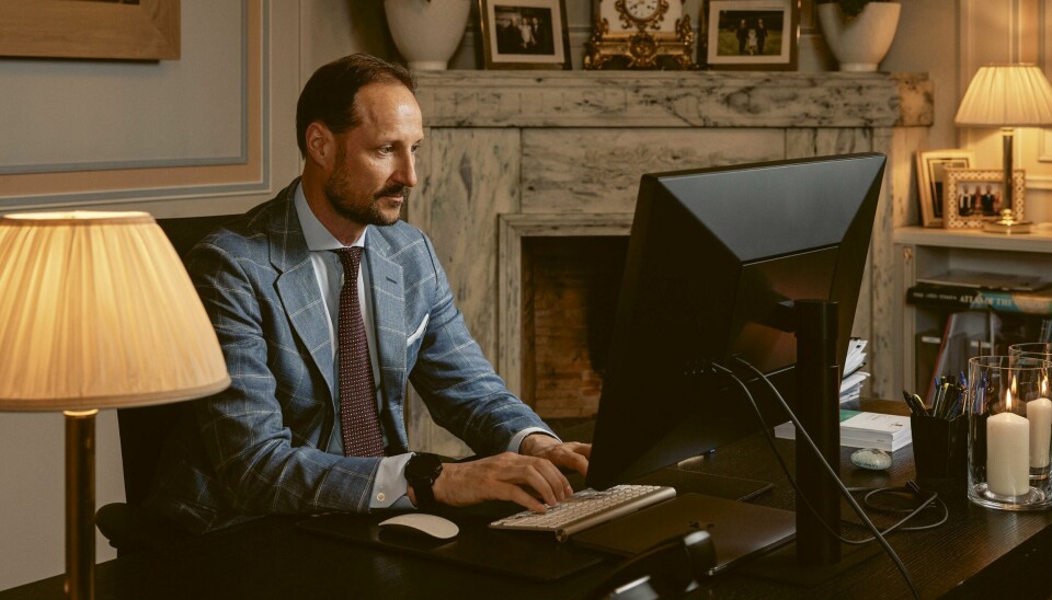 Fra Kjetil S. Østlis bok om kronprins Haakon, «Haakon. Historier om en tronarving». Kjetil S. Østlis bok «Haakon. Historier om en tronarving»