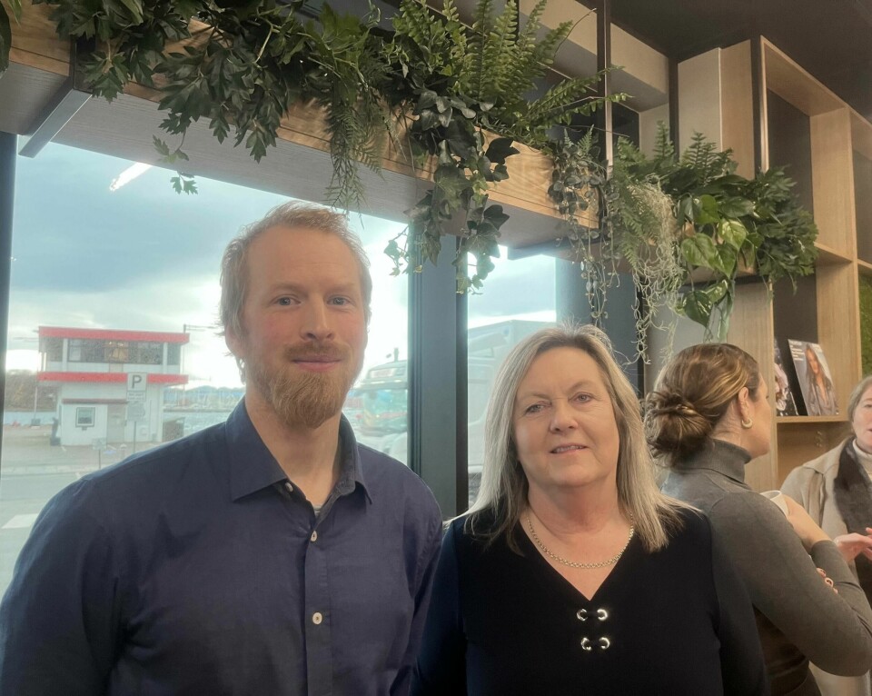 Daniel Mellegaard Lien, rådgiver for inkluderingsprosjektet hos Aker Solutions i Egersund, og Elisabeth Skjæveland Thunshelle, HR-ansvarlig hos Figgjo Daniel Mellegaard Lien, rådgiver for inkluderingsprosjektet hos Aker Solutions i Egersund, og Elisabeth Skjæveland Thunshelle, HR-ansvarlig hos Figgjo