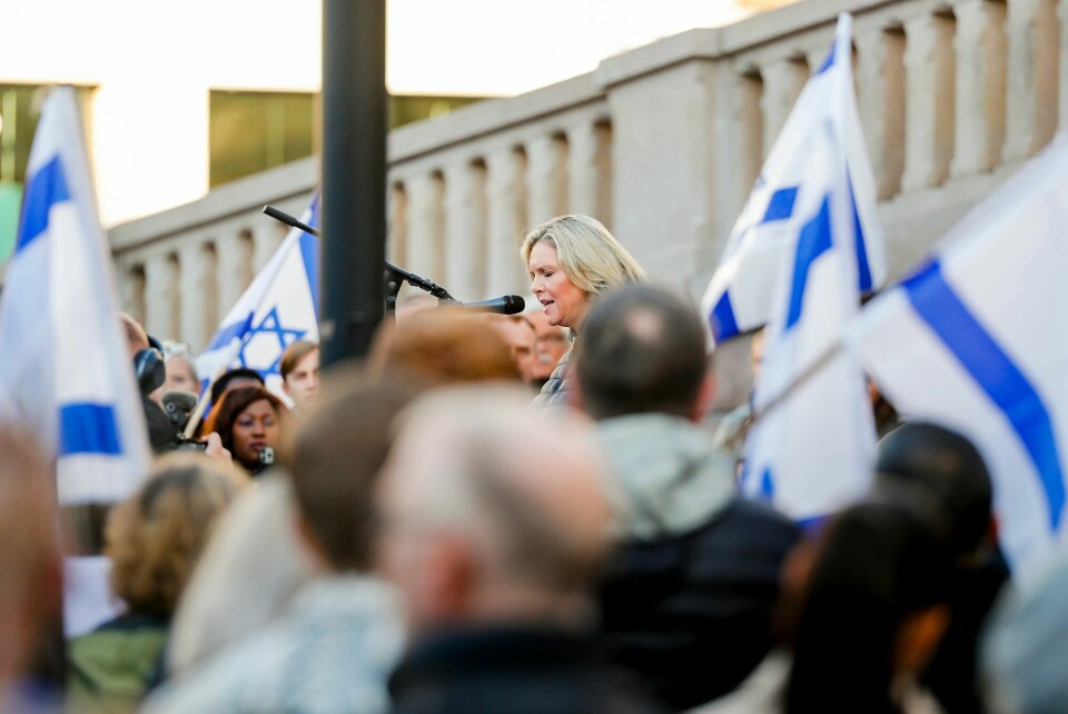 Sylvi Listhaug under en støttemarkering for Israel tidligere i oktober. Etter PSTs vurdering om økt fare for jøder i Norge ber Listhaug regjeringen sette inn tiltak. Sylvi Listhaug under en støttemarkering for Israel tidligere i oktober. Etter PSTs vurdering om økt fare for jøder i Norge ber Listhaug regjeringen sette inn tiltak.