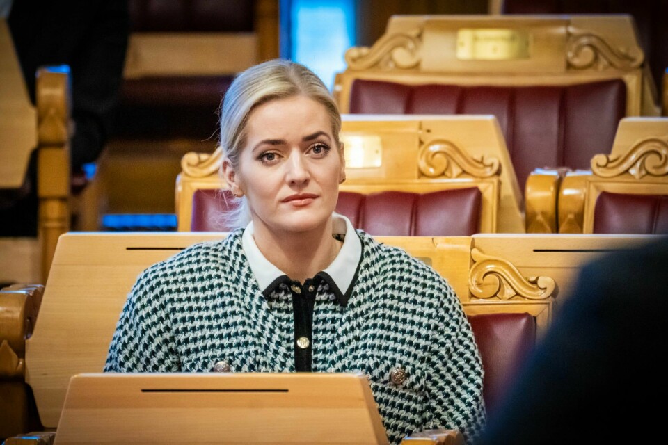 Justisminister Emilie Mehl var i Stortinget senest i forrige uke under den muntlige spørretimen, men sier til NTB at hun gjerne orienterer stortingsrepresentantene om sikkerheten til jøder i Norge etter at PST onsdag gikk ut med at trusselnivået mot særlig dem var økt. Justisminister Emilie Mehl var i Stortinget senest i forrige uke under den muntlige spørretimen, men sier til NTB at hun gjerne orienterer stortingsrepresentantene om sikkerheten til jøder i Norge etter at PST onsdag gikk ut med at trusselnivået mot særlig dem var økt.