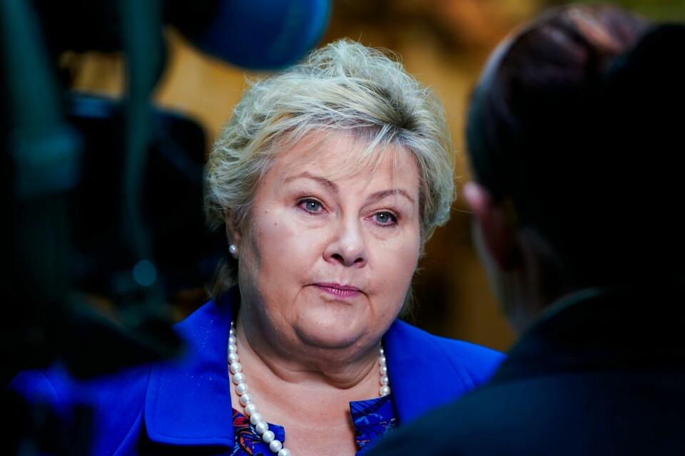 Tidligere statsminister og Høyres partileder Erna Solberg sier at det vil være «nesten uoverkommelig» å få fullstendig oversikt over alle mulige habilitetssaker. Tidligere statsminister og Høyres partileder Erna Solberg sier at det vil være «nesten uoverkommelig» å få fullstendig oversikt over alle mulige habilitetssaker. Foto: Terje Pedersen / NTB