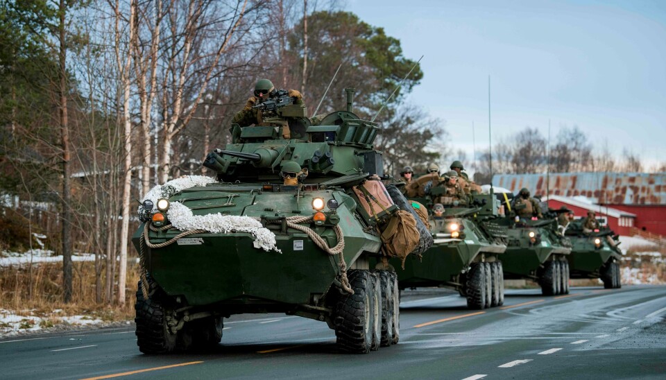 Under den store Nato-øvelsen «Trident Juncture» klarte ikke jernbanen å stille opp som ønsket av Nato, og mye militært materiell måtte i stedet ta i bruk veiene. Under den store Nato-øvelsen «Trident Juncture» klarte ikke jernbanen å stille opp som ønsket av Nato, og mye militært materiell måtte i stedet ta i bruk veiene.
