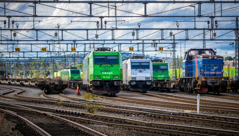 Jernbanen har høy transportevne, og er derfor «en samfunnsmessig viktig funksjon i beredskapssammenheng», påpeker Jernbanedirektoratet. Bilder viser godstog på Alnabruterminalen i Oslo. Jernbanen har høy transportevne, og er derfor «en samfunnsmessig viktig funksjon i beredskapssammenheng», påpeker Jernbanedirektoratet. Bilder viser godstog på Alnabruterminalen i Oslo.