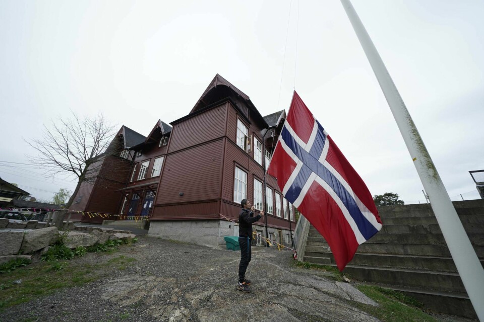 I Jens Bjørneboes tid levde steinerskolelærerne på restene av elevenes matpakker og bodde gratis på hybel hos velvillige foreldre. Vi kan ikke vende tilbake dit, skriver Arne Øgaard. Bildet viser steinerskolen på Nordstrand i Oslo. Steinerskolen, Nordstrand
