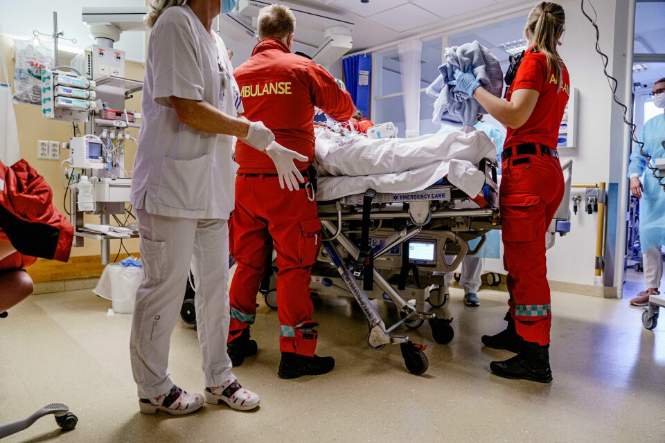 De som har hatt en mer alvorlig variant av viruset, er mer utsatt for senfølger. Her er et bilde av en intensivpasient på Ullevål sykehus vinteren 2022. Illustrasjonsfoto. De som har hatt en mer alvorlig variant av viruset, er mer utsatt for senfølger. Her er et bilde av en intensivpasient på Ullevål sykehus vinteren 2022. Illustrasjonsfoto: Stian Lysberg Solum / NTB