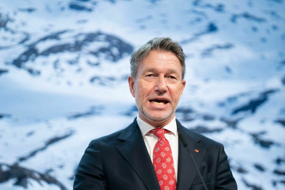 Makspris på strøm og å bryte energisamarbeidet med andre land er blant forslagene som Norge vil tape på – både på kort og lang sikt, mener olje- og energiminister Terje Aasland. Terje Aasland, olje- og energiminister (Ap)