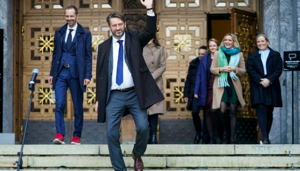 Byrådsleder Eirik Lae Solberg bønnfaller regjeringen om mer politi i hovedstaden. Byrådsleder Eirik Lae Solberg bønnfaller regjeringen om mer politi i hovedstaden. Foto: Terje Pedersen / NTB