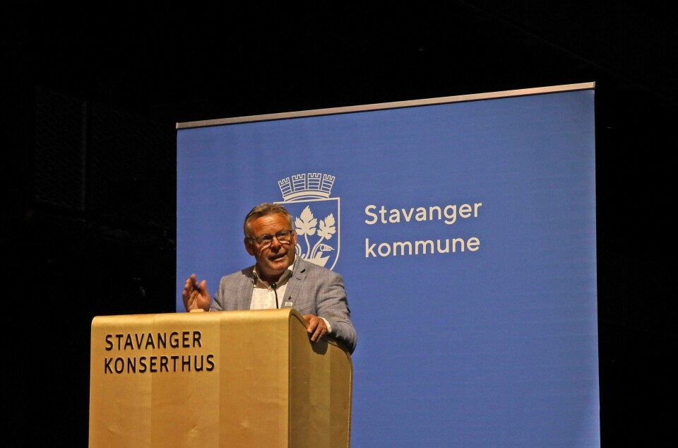 Varaordfører Henrik Halleland (KrF) vil hindre fraflytting av å gi Stavangers utkanter fritak for kommunale avgifter. Henrik Halleland