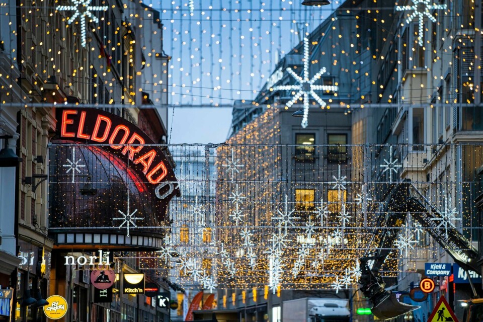 Mangler du noe til julekosen 24. desember, får du nok ikke kjøpt det i den vanlige butikken. Her fra Oslo sentrum i desember i 2022. Mangler du noe til julekosen 24. desember, får du nok ikke kjøpt det i den vanlige butikken. Her fra Oslo sentrum i desember i 2022.