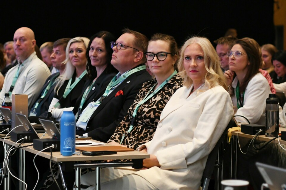 Landsmøtet til NSF har sendt ut en politisk resolusjon hvor de krever en prioritert satsing på helse- og omsorgstjenesten. Landsmøtet til NSF har sendt ut en politisk resolusjon hvor de krever en prioritert satsing på helse- og omsorgstjenesten.